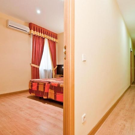 Hostal Las Cortes 马德里 外观 照片