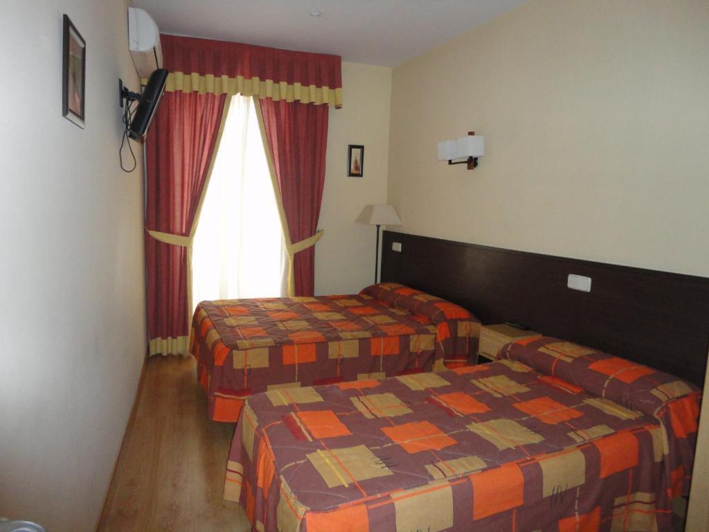 Hostal Las Cortes 马德里 外观 照片