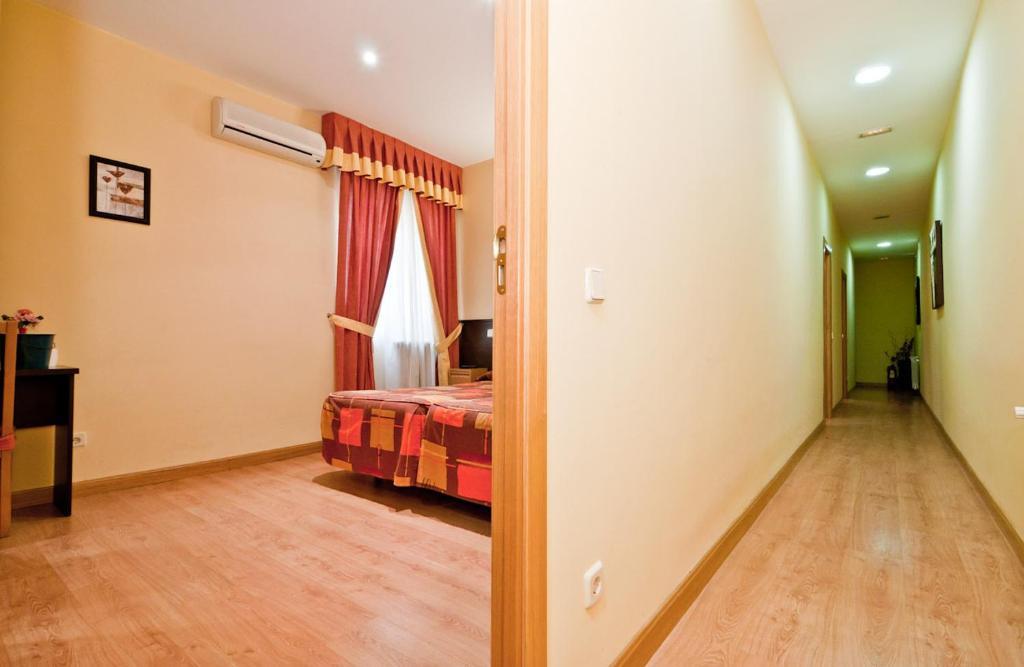Hostal Las Cortes 马德里 外观 照片